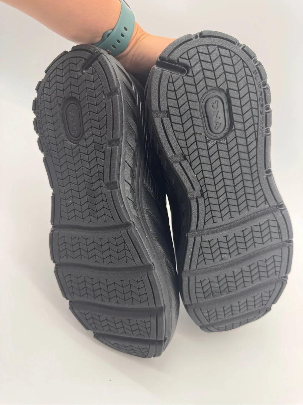 Brooks Addiction Walker 2 Shoes Mens Size 11 Black Leather 4E Extra Wide Walking